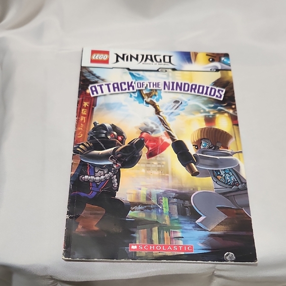 LEGO Ninjago Building Set Dynamic Ninja in Red and Black - Picture 7 of 14